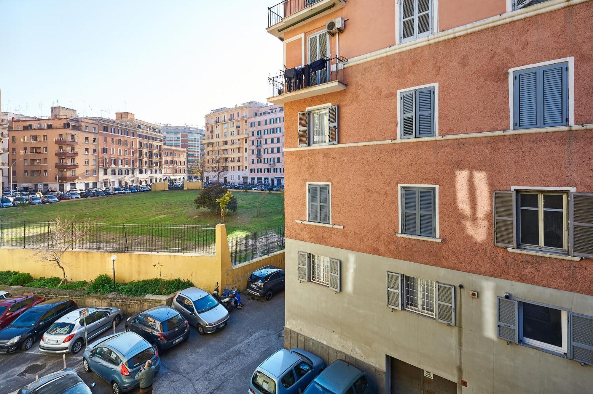 - Modern & Bright Apartment - 10 Min Colosseum - Metro San Giovanni — Photos 1